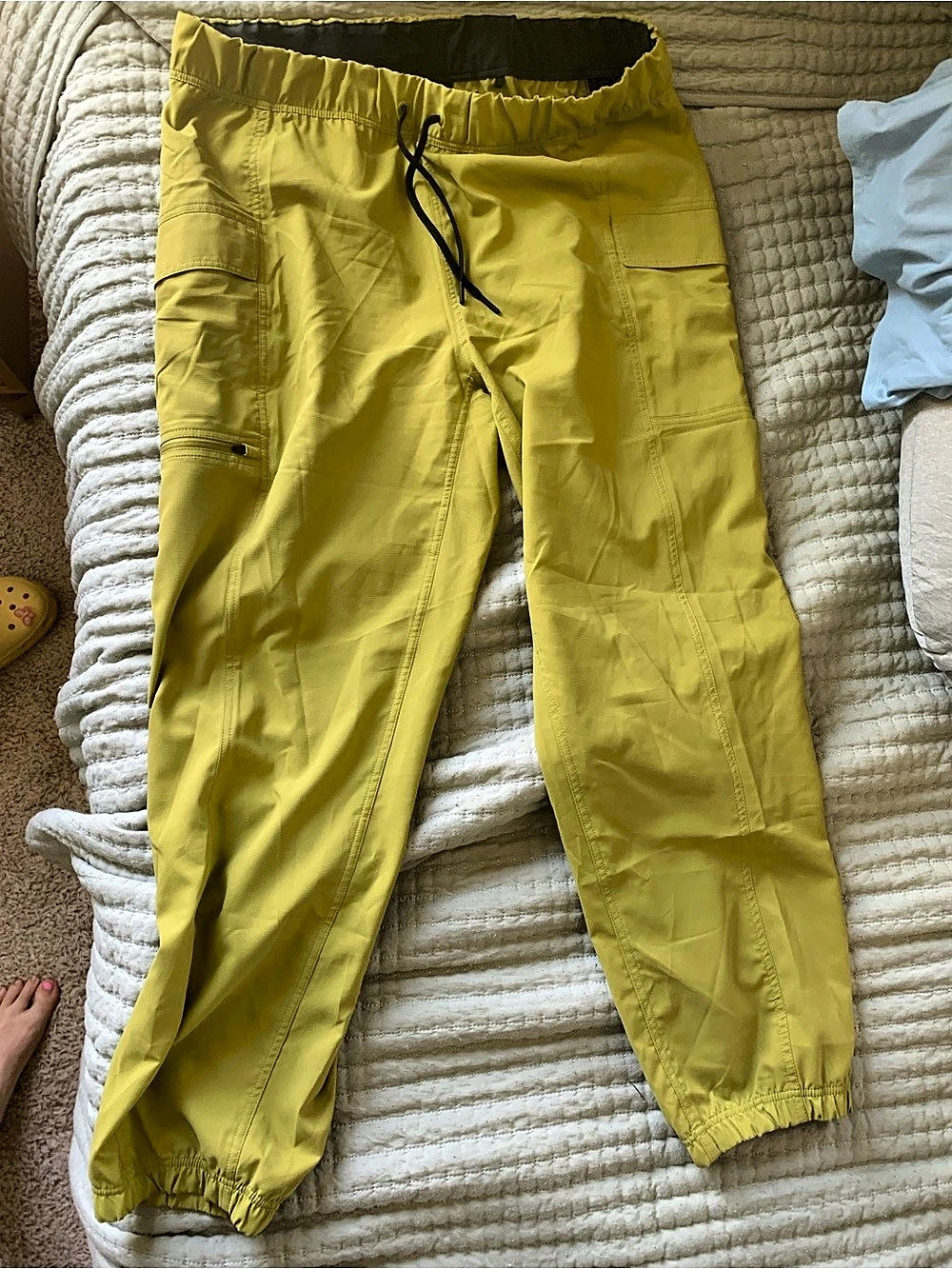 Mountain hardware green womens Jogger Pants